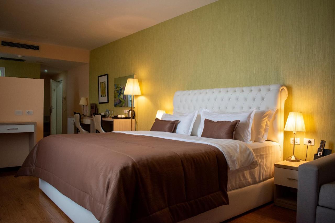 Hotel Bleart Škalngur Extérieur photo